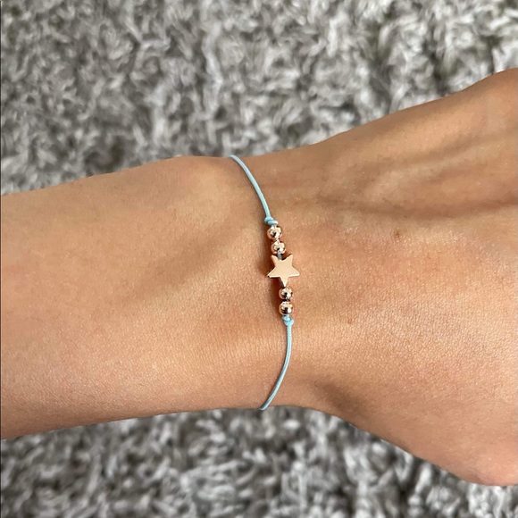 Handmade bracelet with different design and colours - Picture 2 of 14